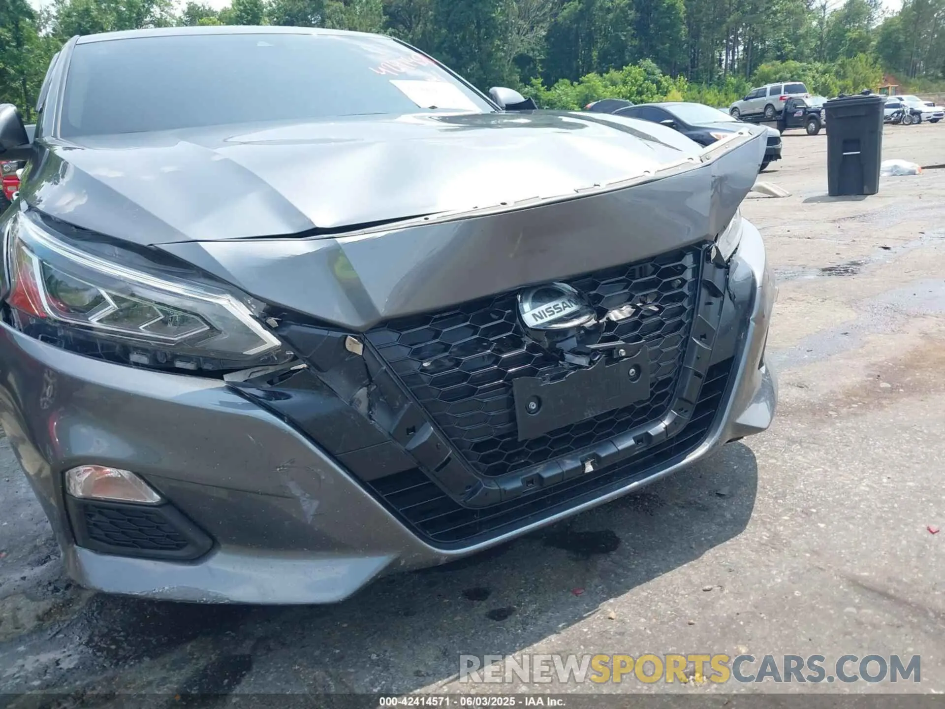 17 Photograph of a damaged car 1N4BL4DW6NN354983 NISSAN ALTIMA 2022