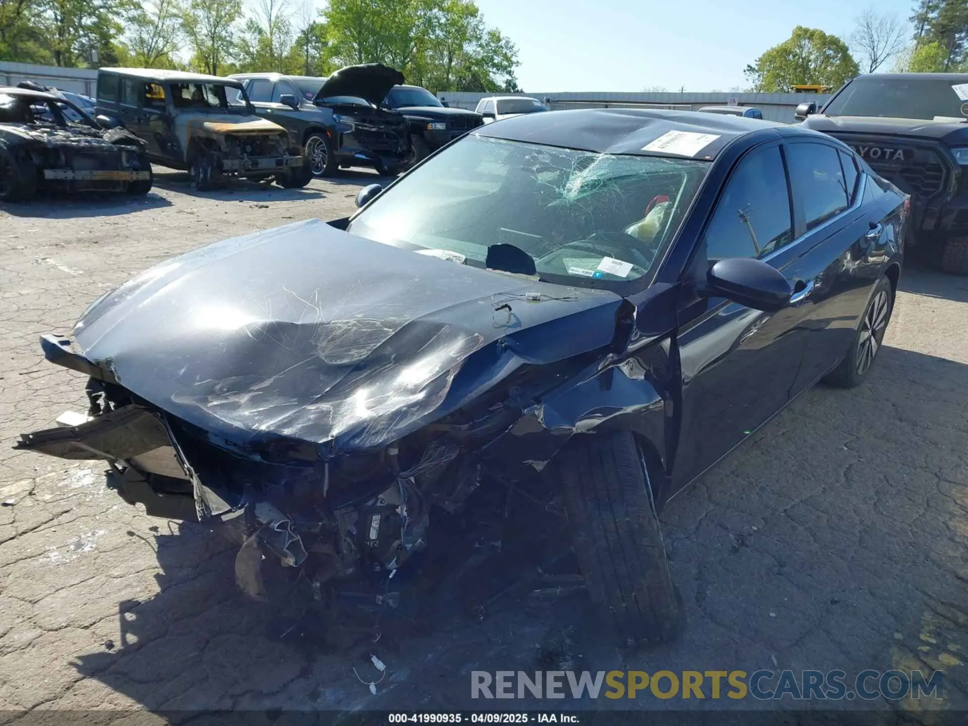 2 Photograph of a damaged car 1N4BL4DW6NN366681 NISSAN ALTIMA 2022
