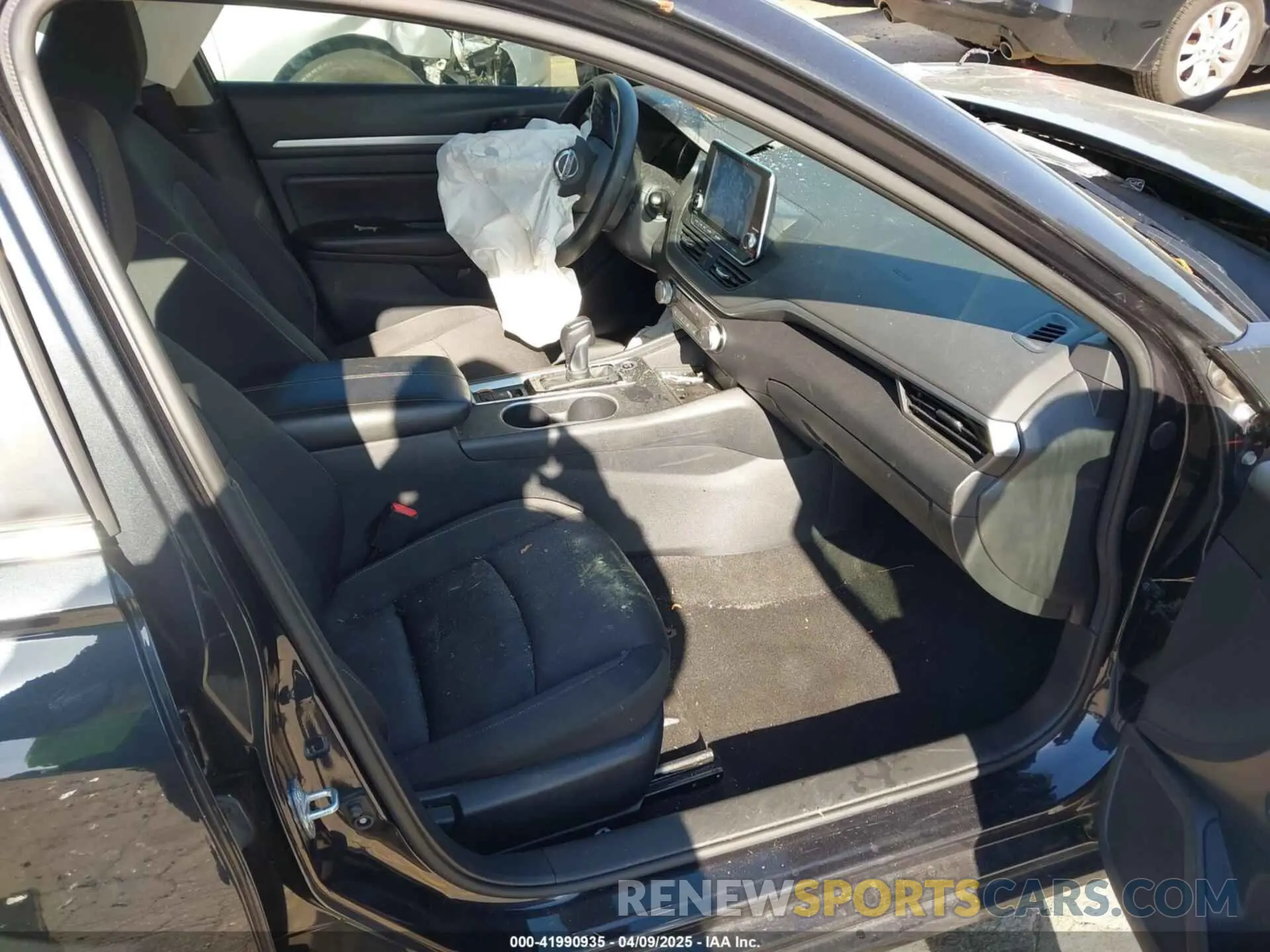 5 Photograph of a damaged car 1N4BL4DW6NN366681 NISSAN ALTIMA 2022