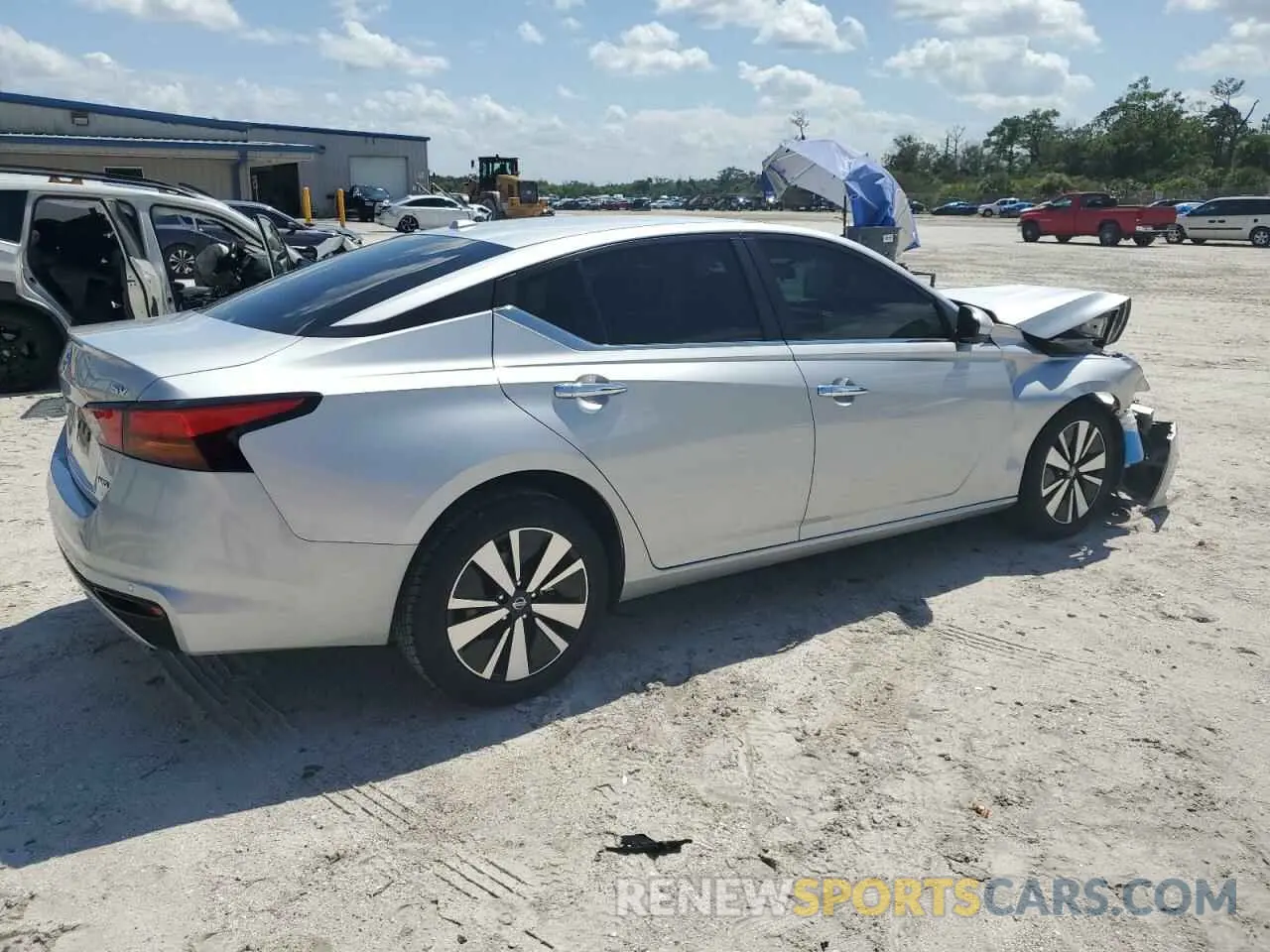 3 Photograph of a damaged car 1N4BL4DW8NN365287 NISSAN ALTIMA 2022