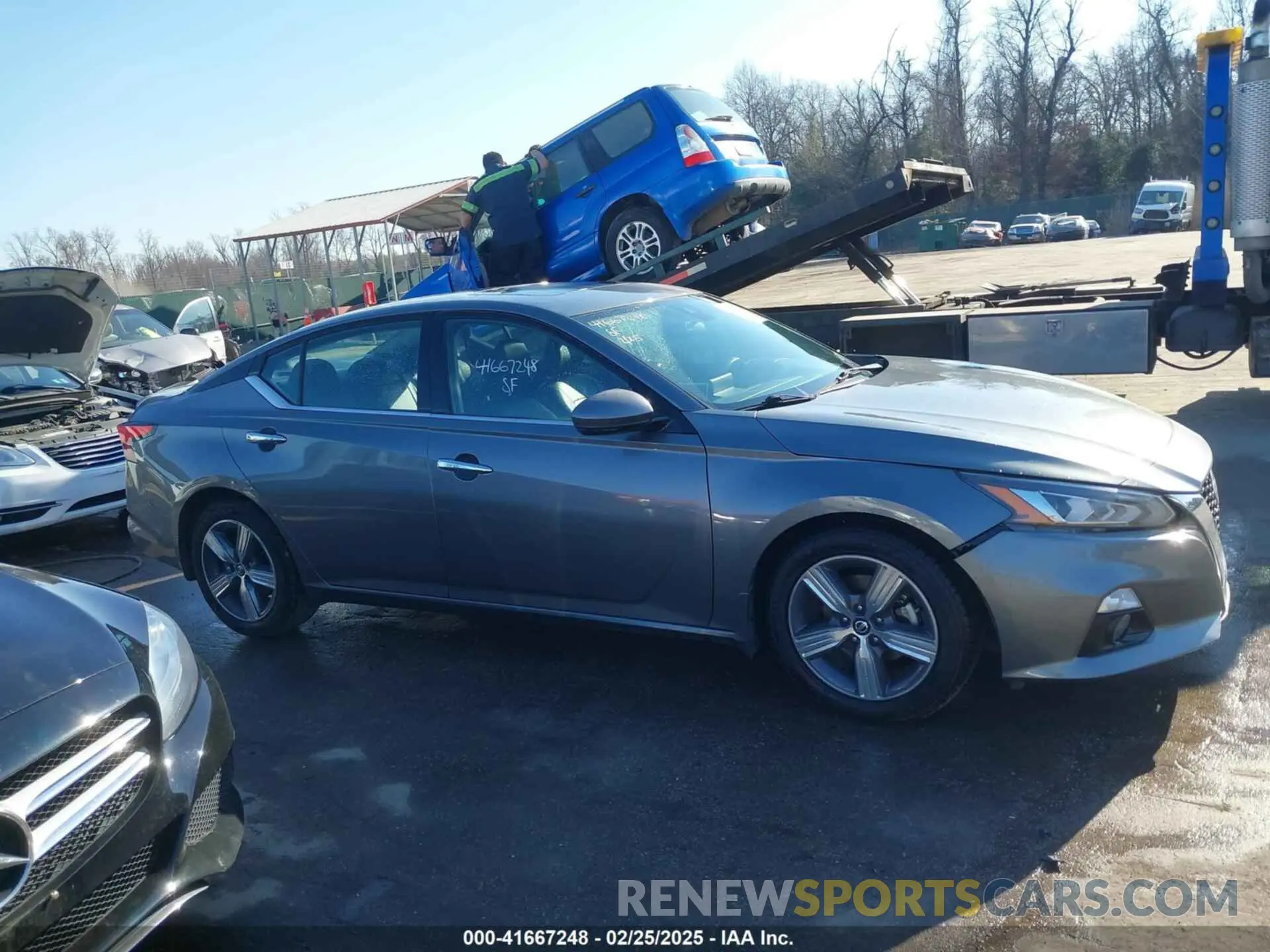 13 Photograph of a damaged car 1N4BL4EV1NN412861 NISSAN ALTIMA 2022
