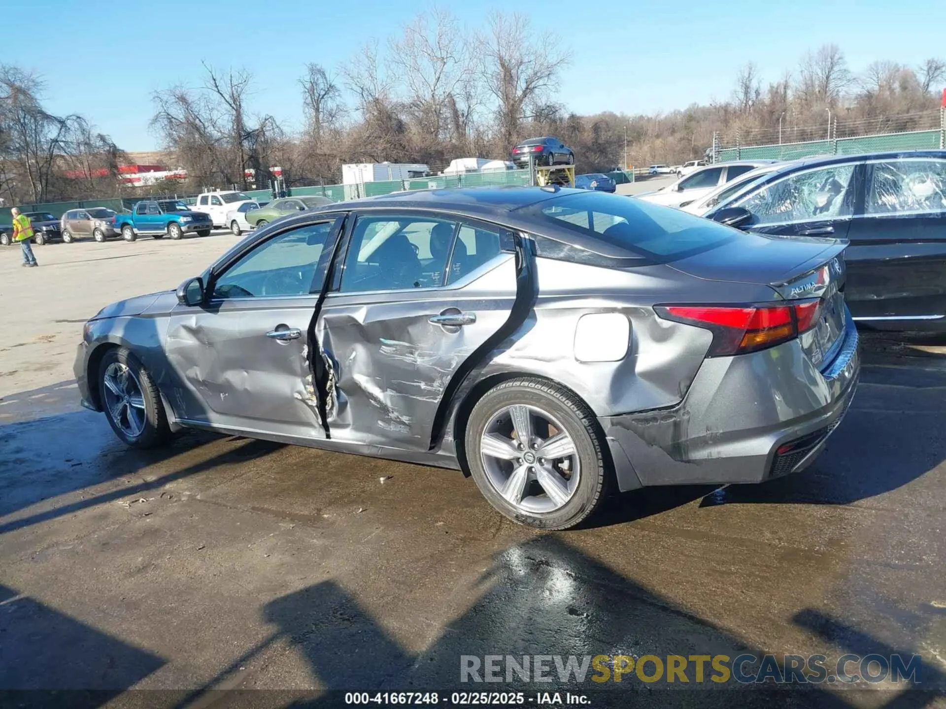 14 Photograph of a damaged car 1N4BL4EV1NN412861 NISSAN ALTIMA 2022
