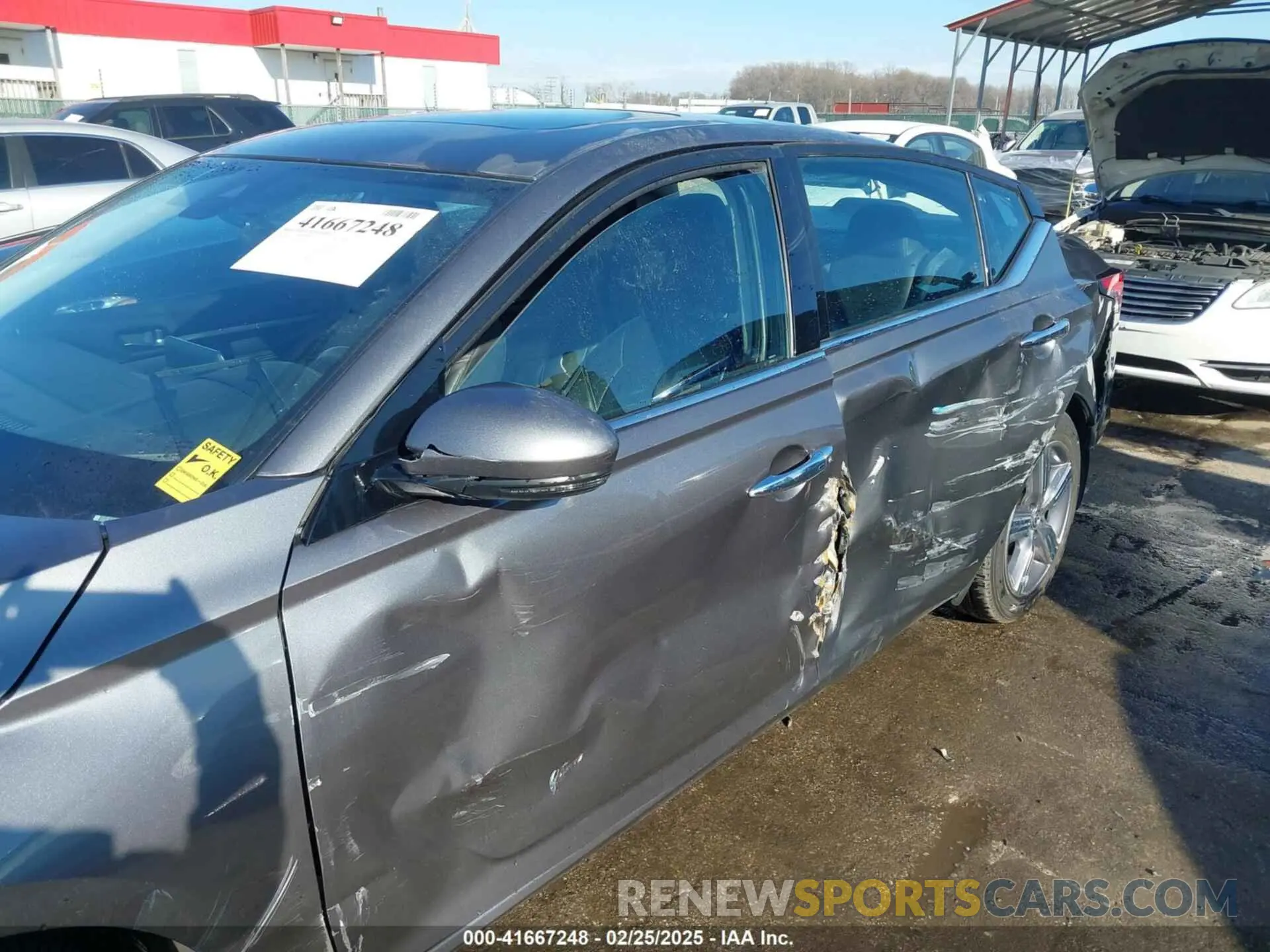 17 Photograph of a damaged car 1N4BL4EV1NN412861 NISSAN ALTIMA 2022