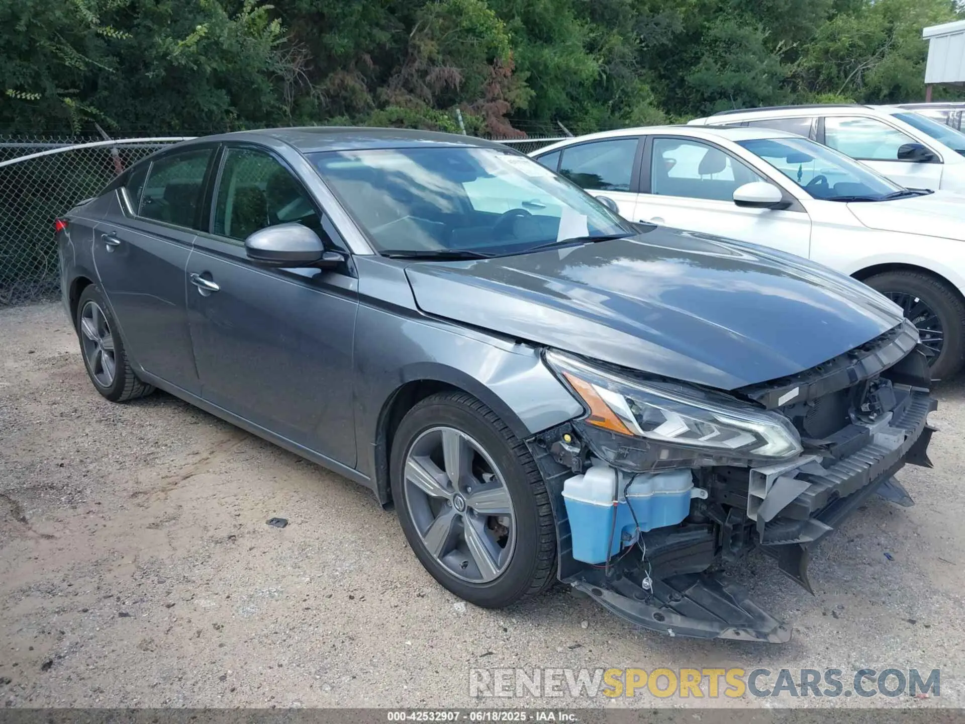 1 Photograph of a damaged car 1N4BL4EV1NN416716 NISSAN ALTIMA 2022