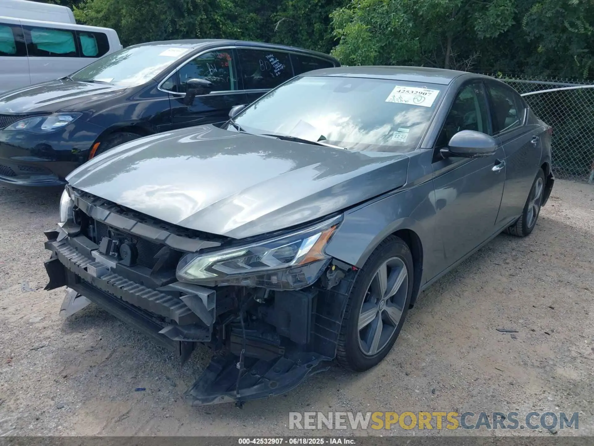 2 Photograph of a damaged car 1N4BL4EV1NN416716 NISSAN ALTIMA 2022