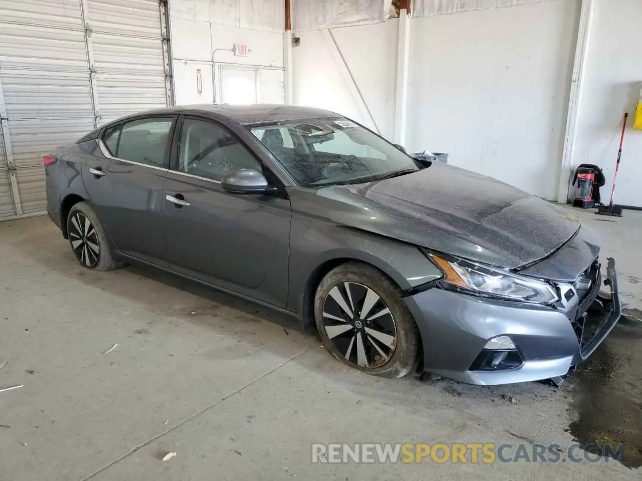 4 Photograph of a damaged car 1N4BL4EV1NN421141 NISSAN ALTIMA 2022