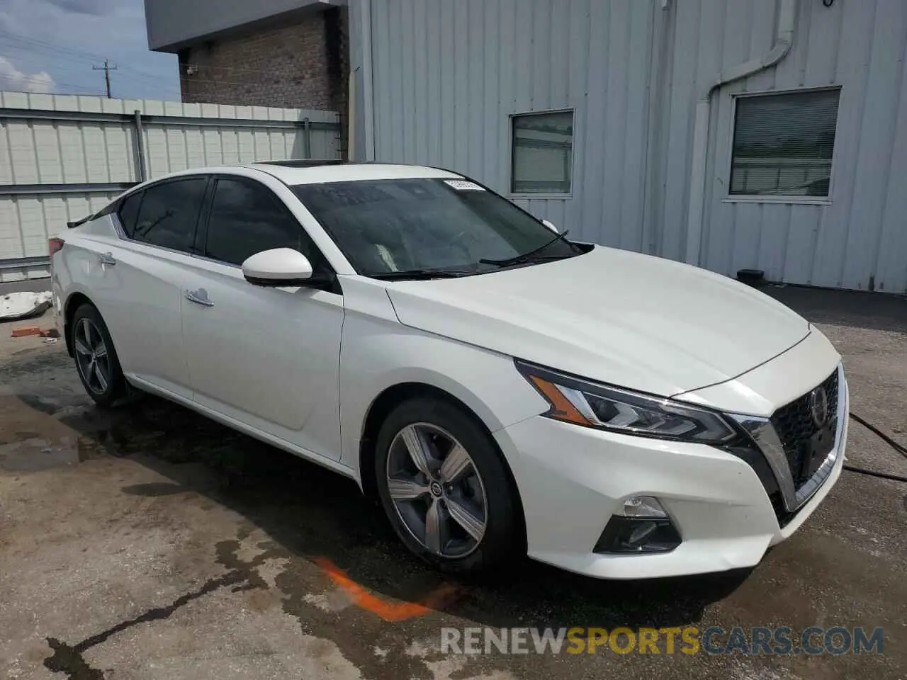 4 Photograph of a damaged car 1N4BL4EV2NN401660 NISSAN ALTIMA 2022