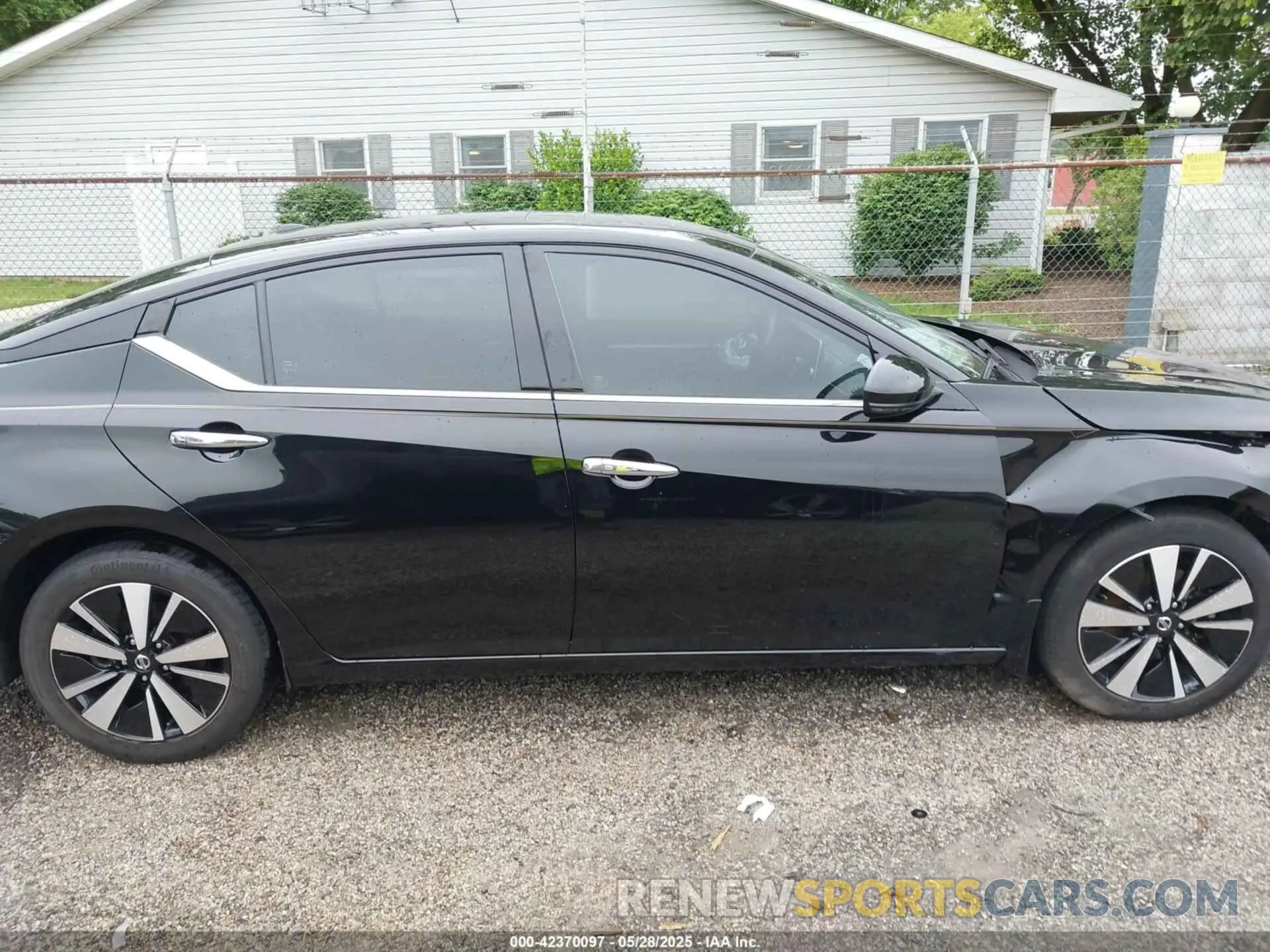 13 Photograph of a damaged car 1N4BL4EV2NN419026 NISSAN ALTIMA 2022