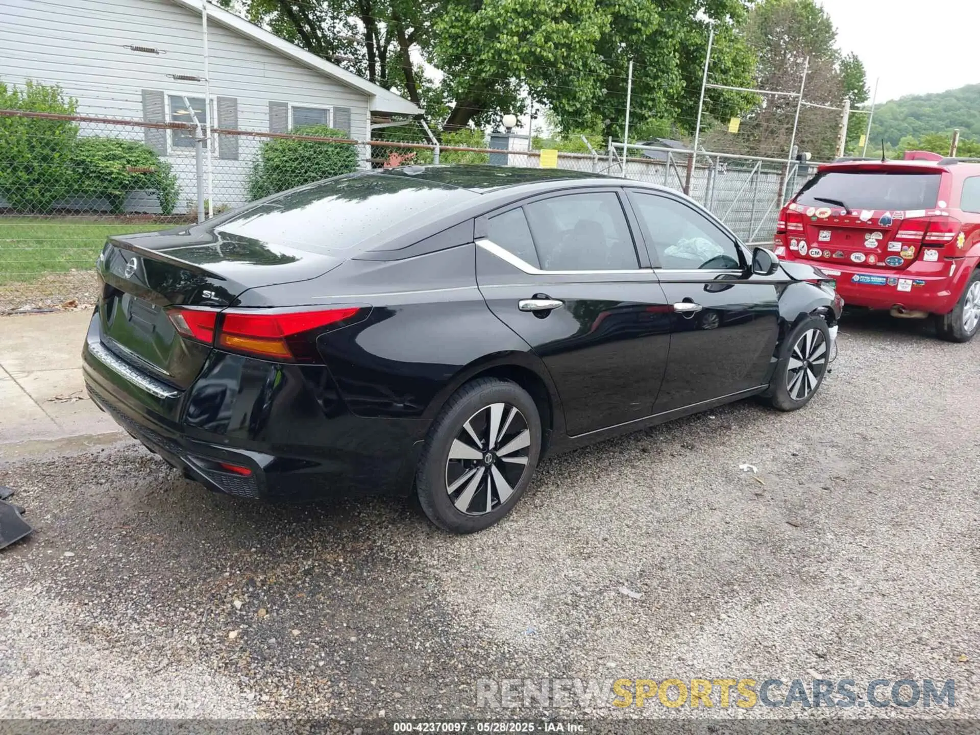 4 Photograph of a damaged car 1N4BL4EV2NN419026 NISSAN ALTIMA 2022