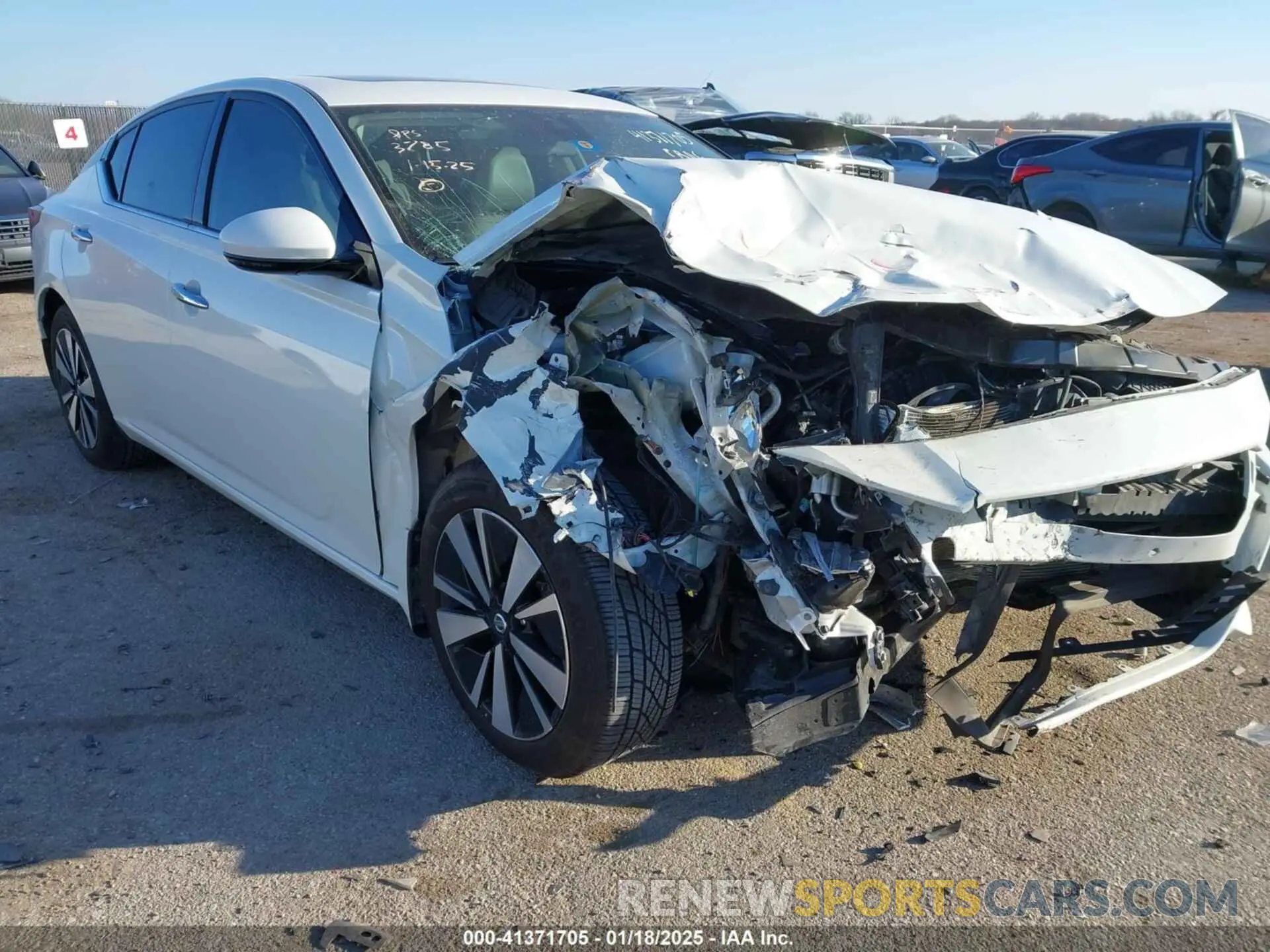 1 Photograph of a damaged car 1N4BL4EV4NN323785 NISSAN ALTIMA 2022