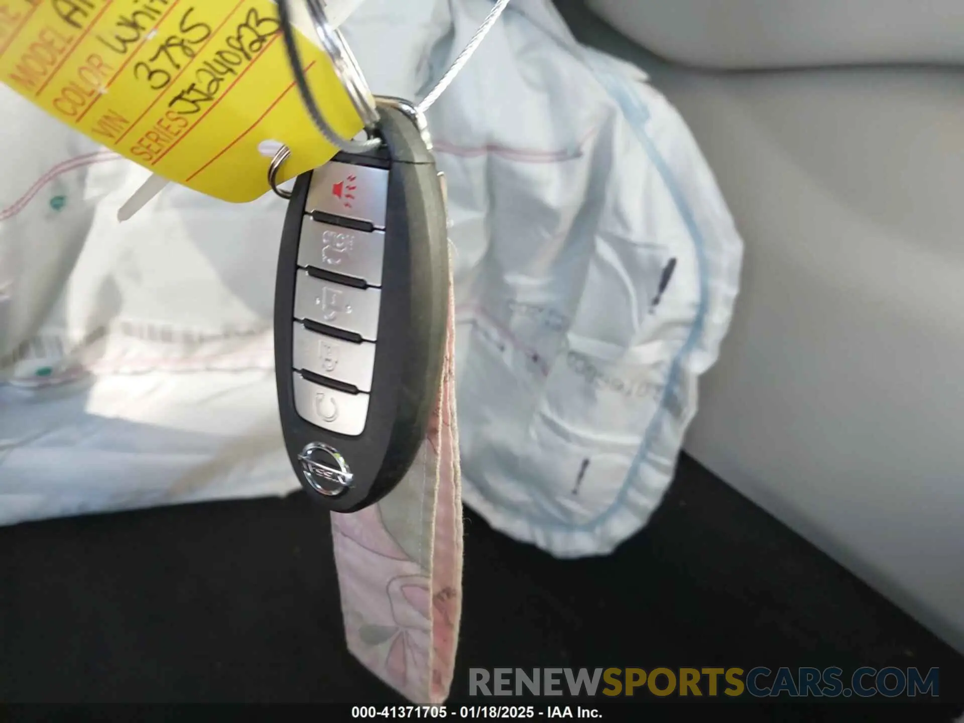 11 Photograph of a damaged car 1N4BL4EV4NN323785 NISSAN ALTIMA 2022