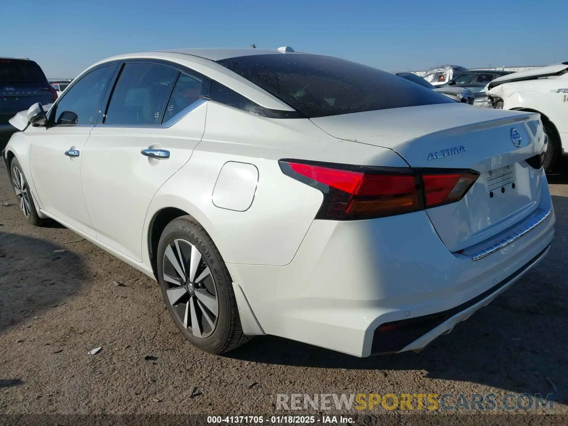 3 Photograph of a damaged car 1N4BL4EV4NN323785 NISSAN ALTIMA 2022