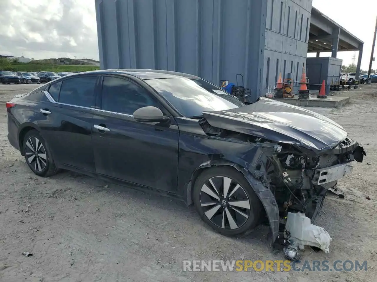 4 Photograph of a damaged car 1N4BL4EV4NN408464 NISSAN ALTIMA 2022