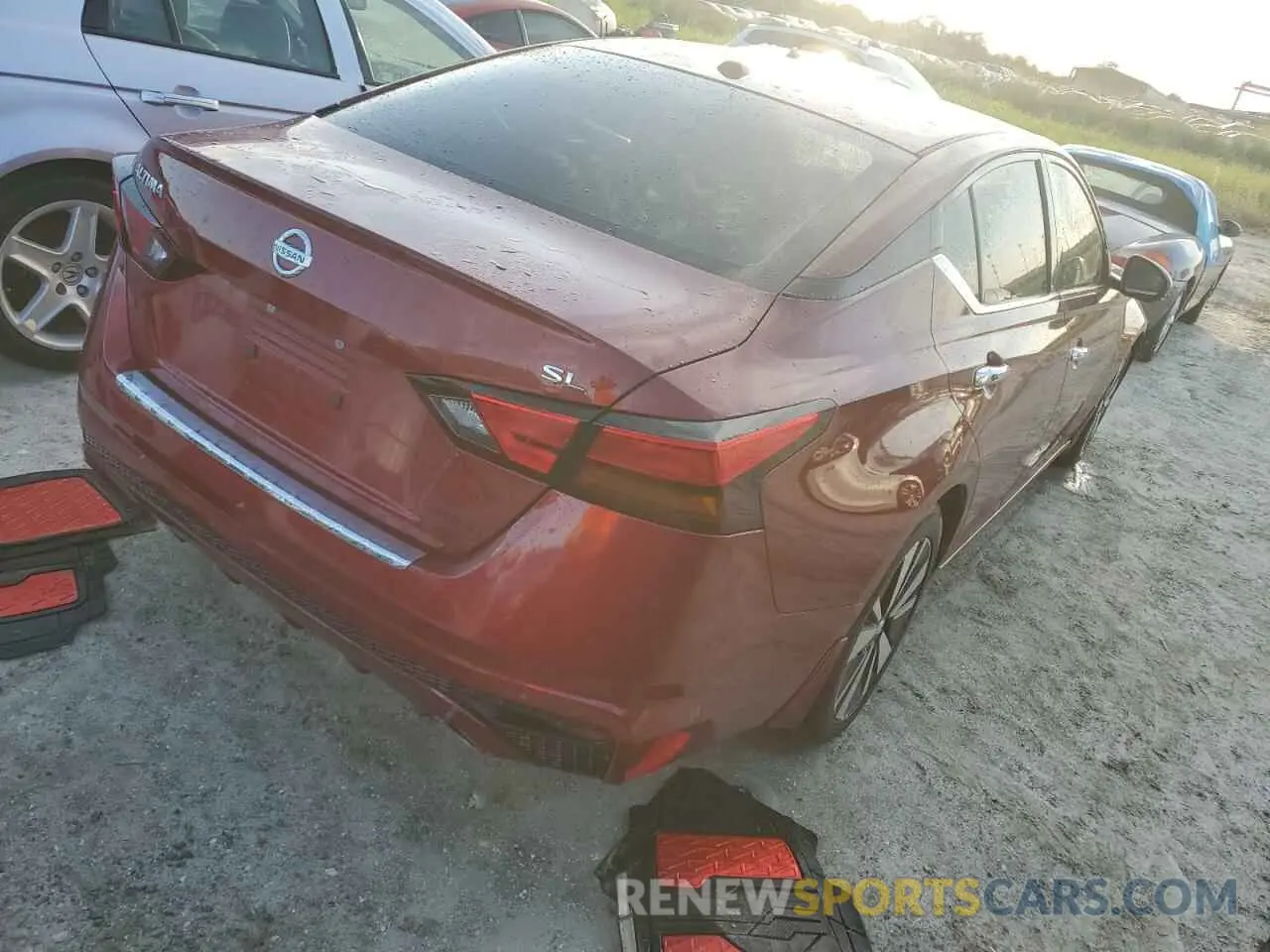 3 Photograph of a damaged car 1N4BL4EV5NN397877 NISSAN ALTIMA 2022
