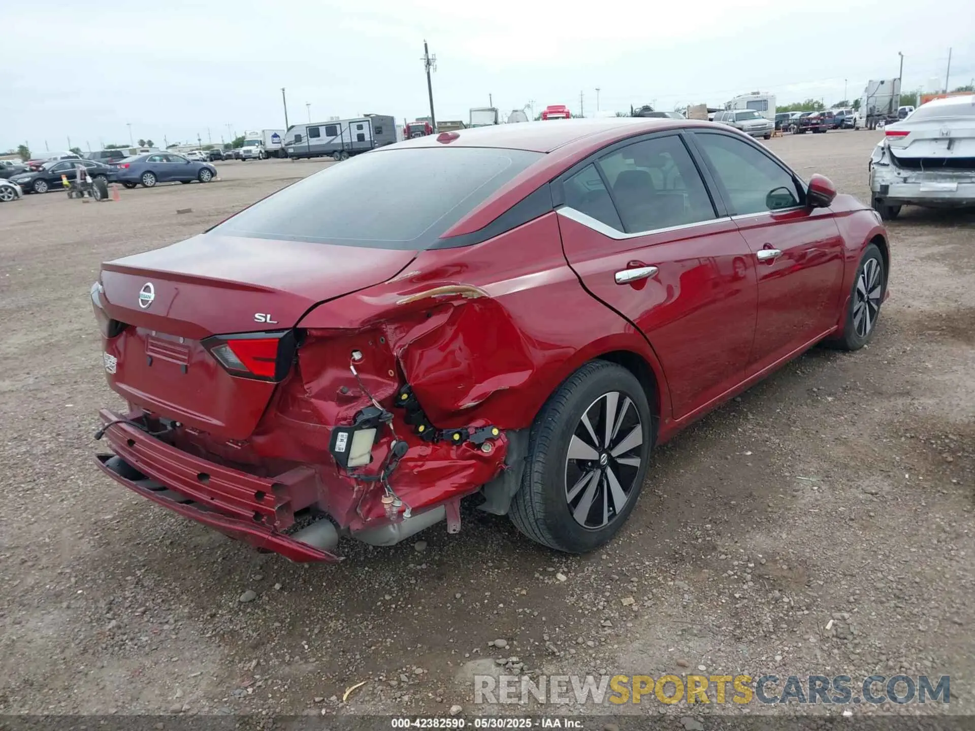 4 Photograph of a damaged car 1N4BL4EV9NN416317 NISSAN ALTIMA 2022