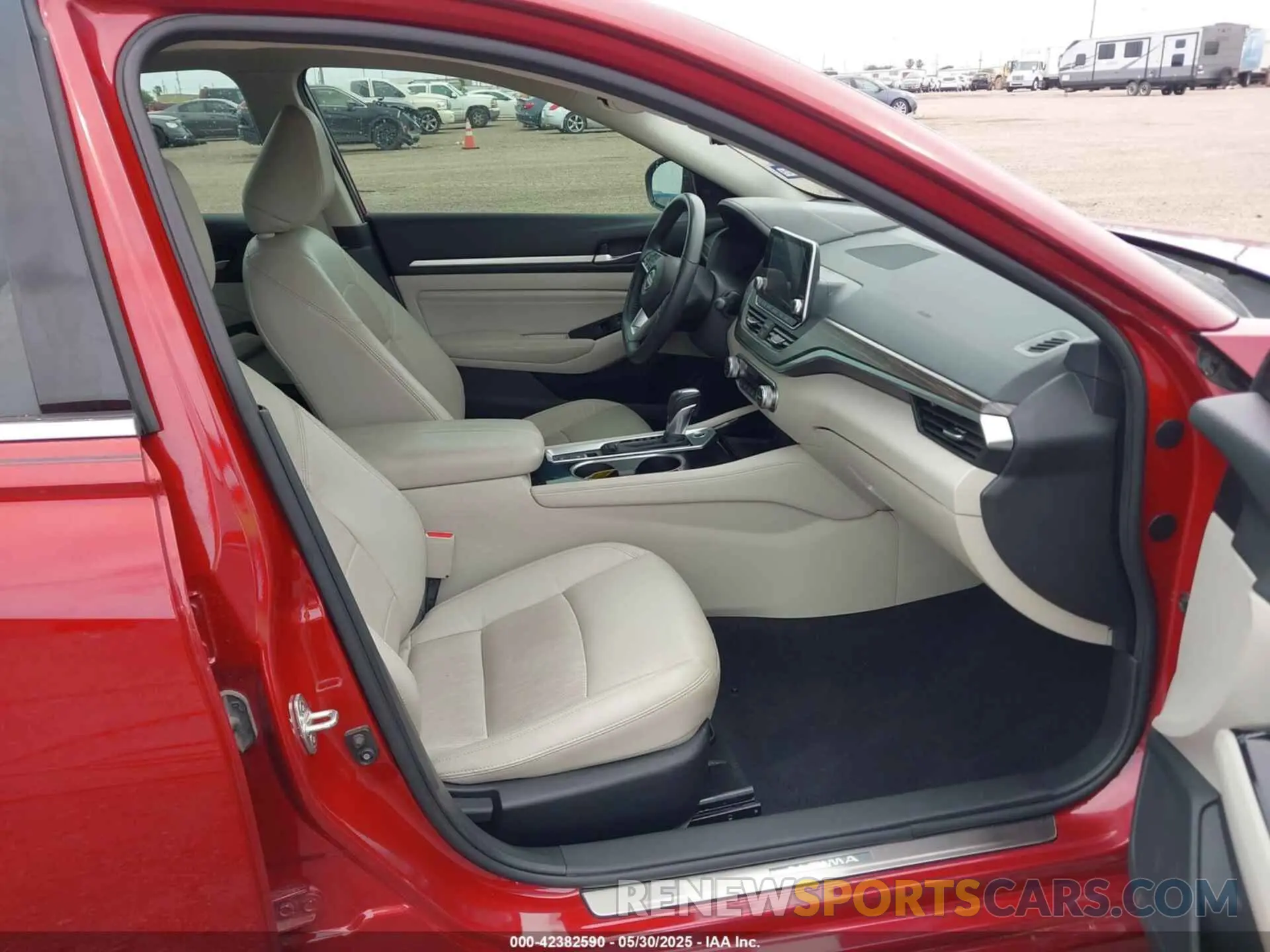 5 Photograph of a damaged car 1N4BL4EV9NN416317 NISSAN ALTIMA 2022