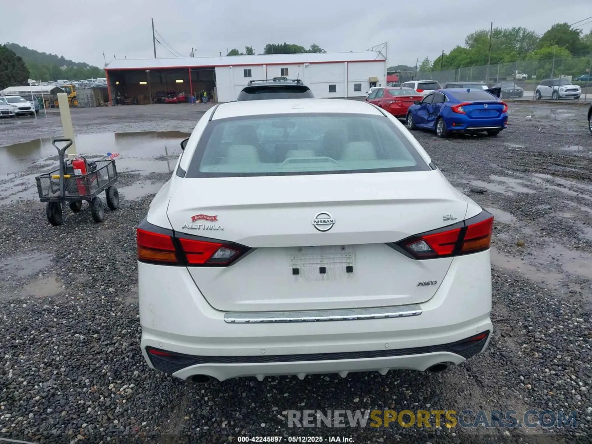 17 Photograph of a damaged car 1N4BL4EW6NN351631 NISSAN ALTIMA 2022
