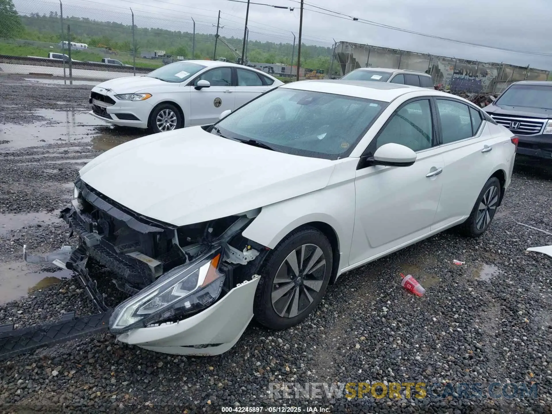 2 Photograph of a damaged car 1N4BL4EW6NN351631 NISSAN ALTIMA 2022