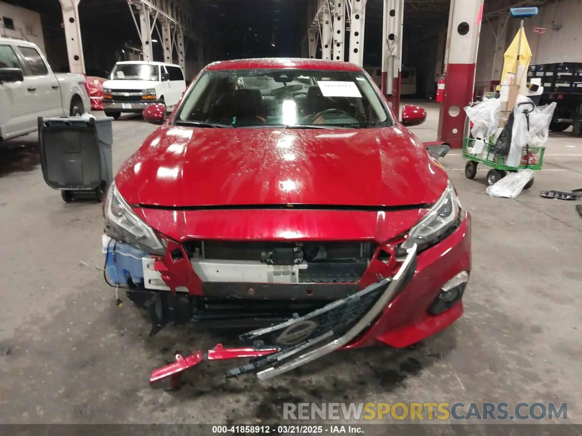 13 Photograph of a damaged car 1N4BL4EW8NN392360 NISSAN ALTIMA 2022