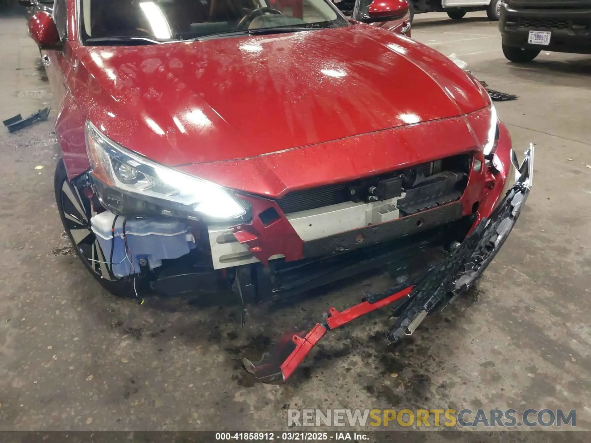 18 Photograph of a damaged car 1N4BL4EW8NN392360 NISSAN ALTIMA 2022