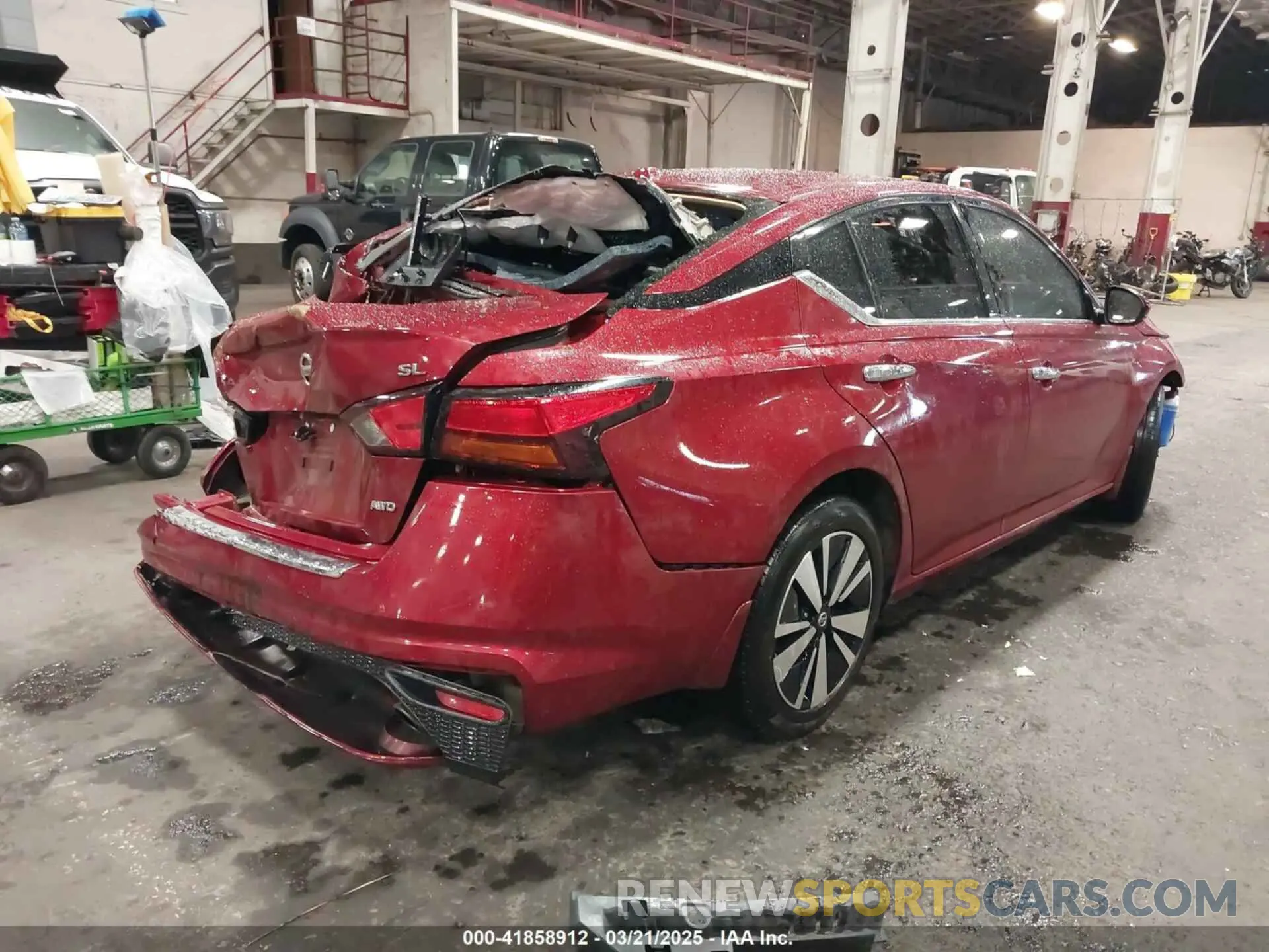 4 Photograph of a damaged car 1N4BL4EW8NN392360 NISSAN ALTIMA 2022