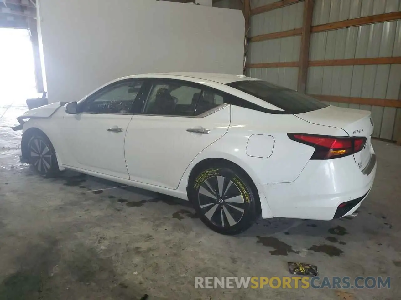 2 Photograph of a damaged car 1N4BL4EW9NN318686 NISSAN ALTIMA 2022