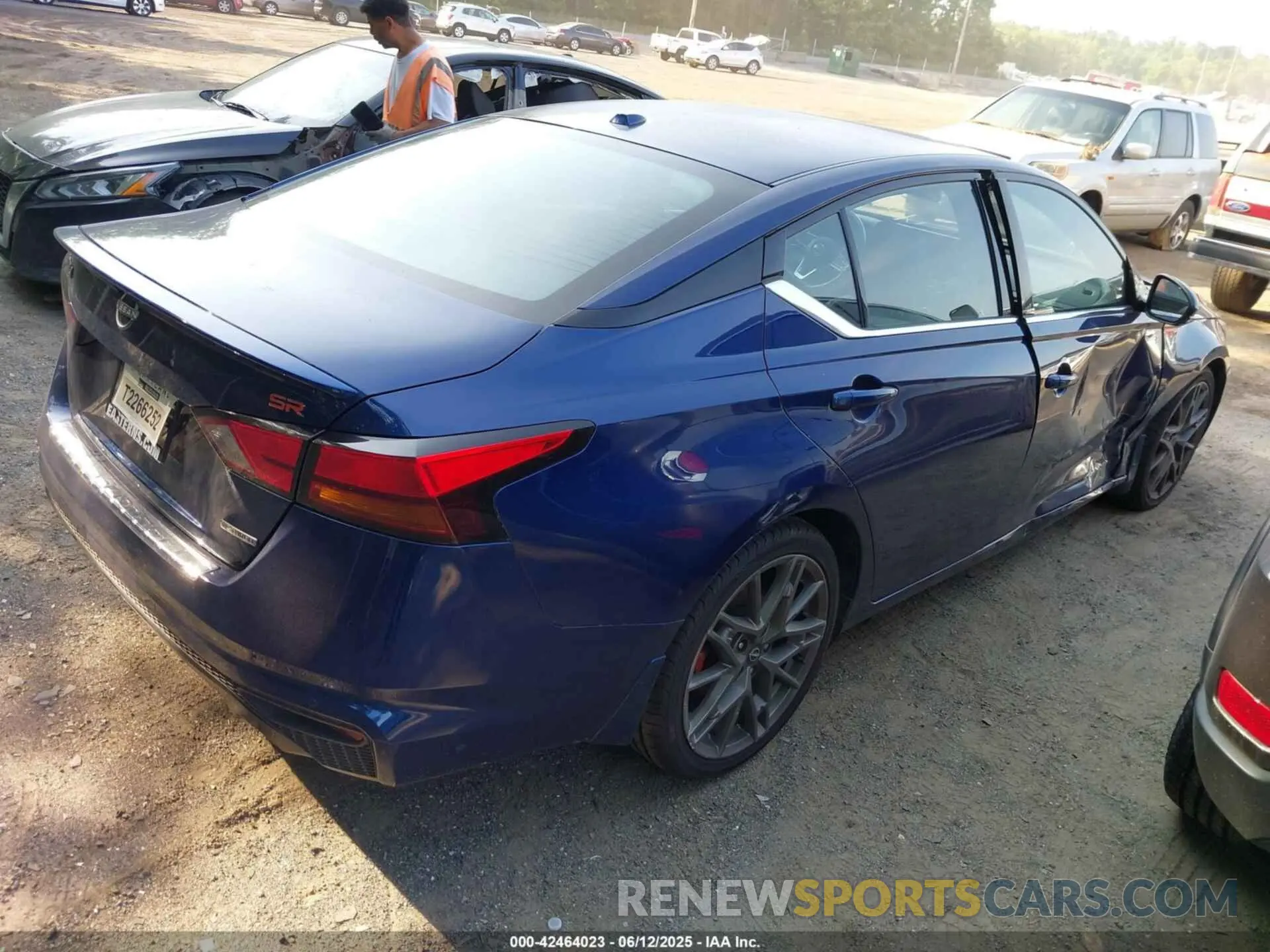 4 Photograph of a damaged car 1N4AL4CV0PN366778 NISSAN ALTIMA 2023