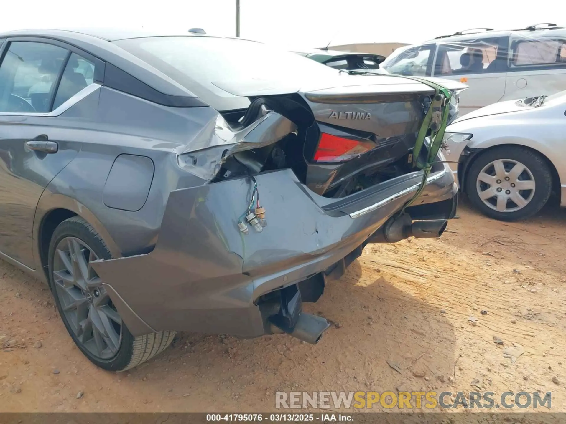 17 Photograph of a damaged car 1N4AL4CV3PN321673 NISSAN ALTIMA 2023