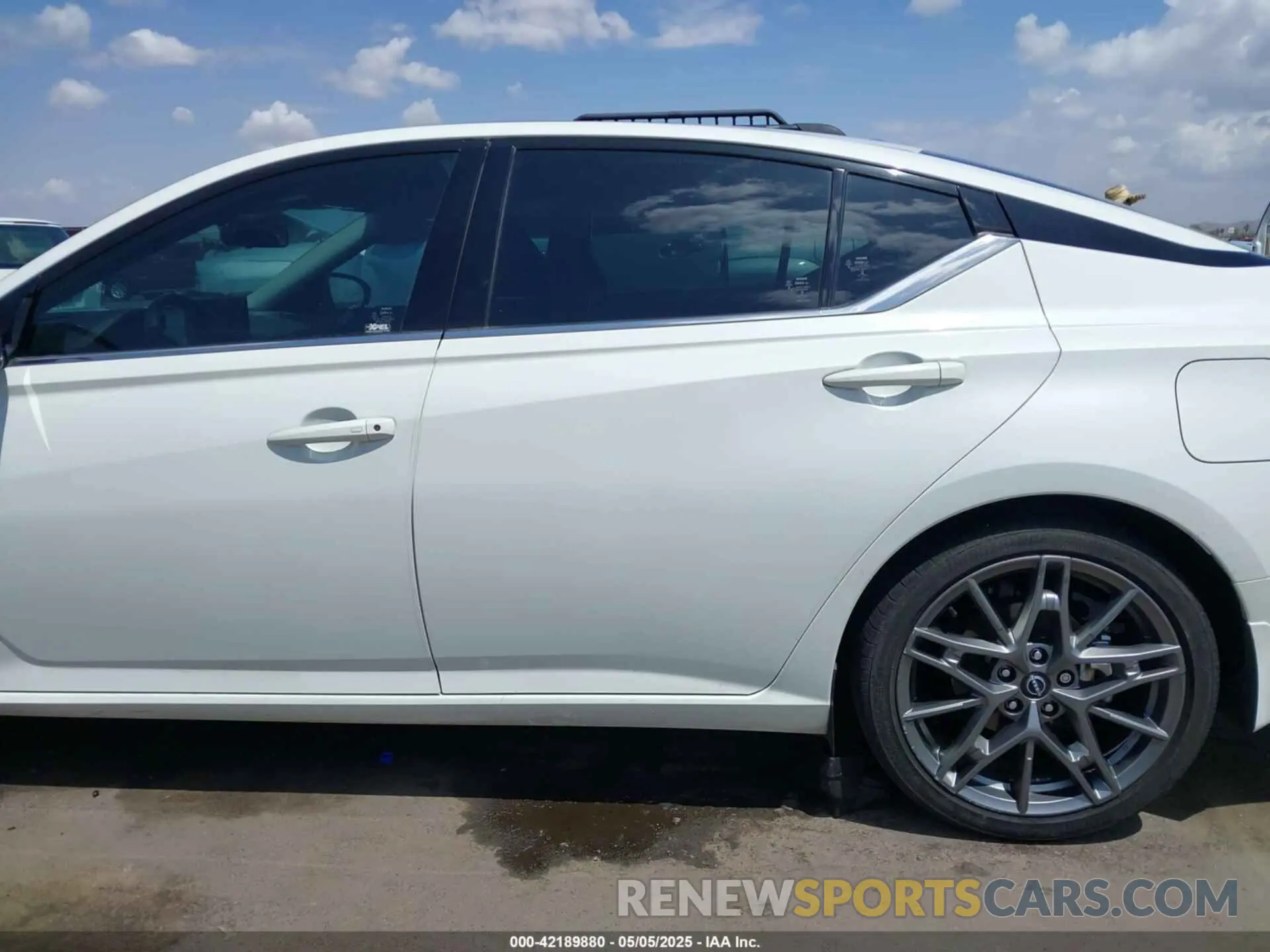 15 Photograph of a damaged car 1N4AL4CV3PN327621 NISSAN ALTIMA 2023
