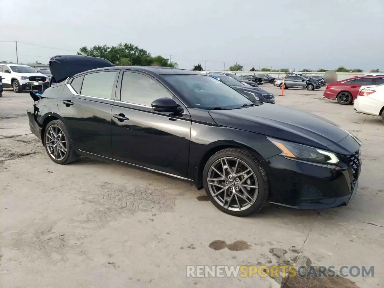 4 Photograph of a damaged car 1N4AL4CV4PN337560 NISSAN ALTIMA 2023