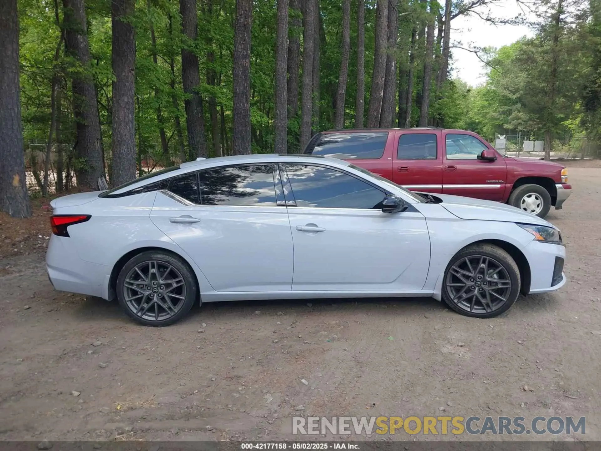 14 Photograph of a damaged car 1N4AL4CV6PN301305 NISSAN ALTIMA 2023