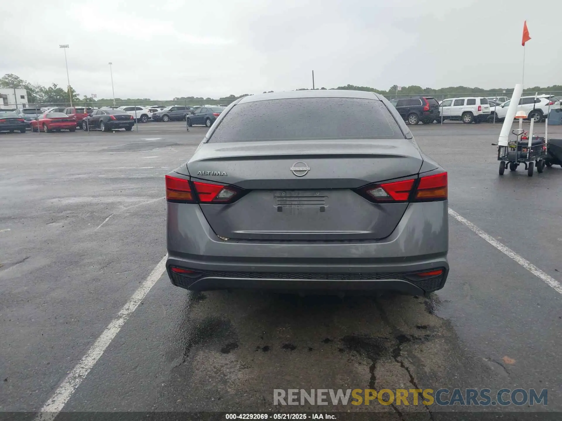 16 Photograph of a damaged car 1N4BL4BV0PN307753 NISSAN ALTIMA 2023