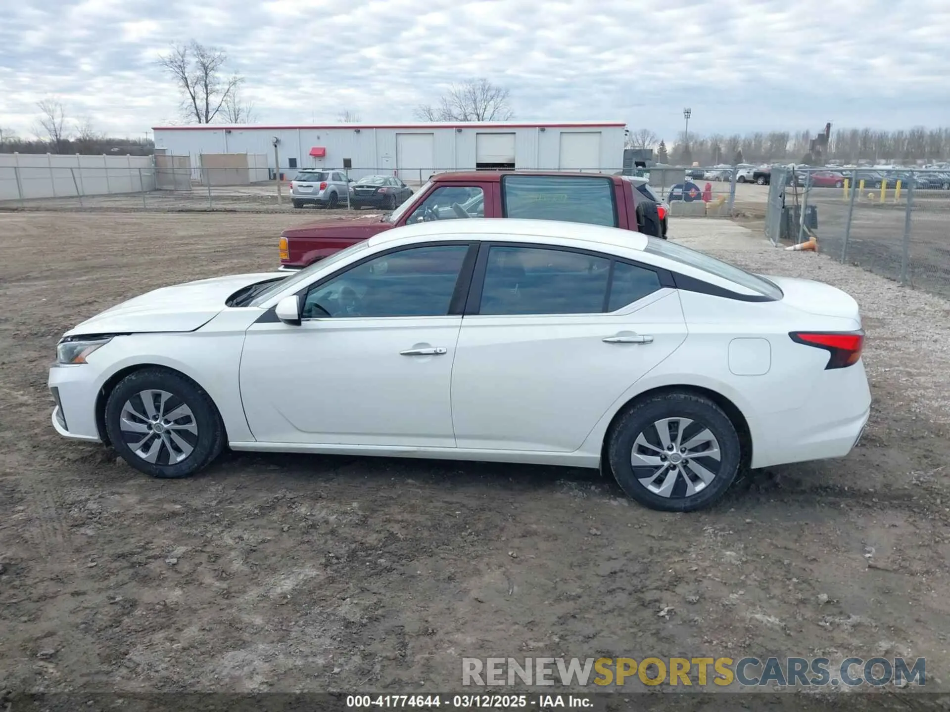 14 Photograph of a damaged car 1N4BL4BV0PN333138 NISSAN ALTIMA 2023
