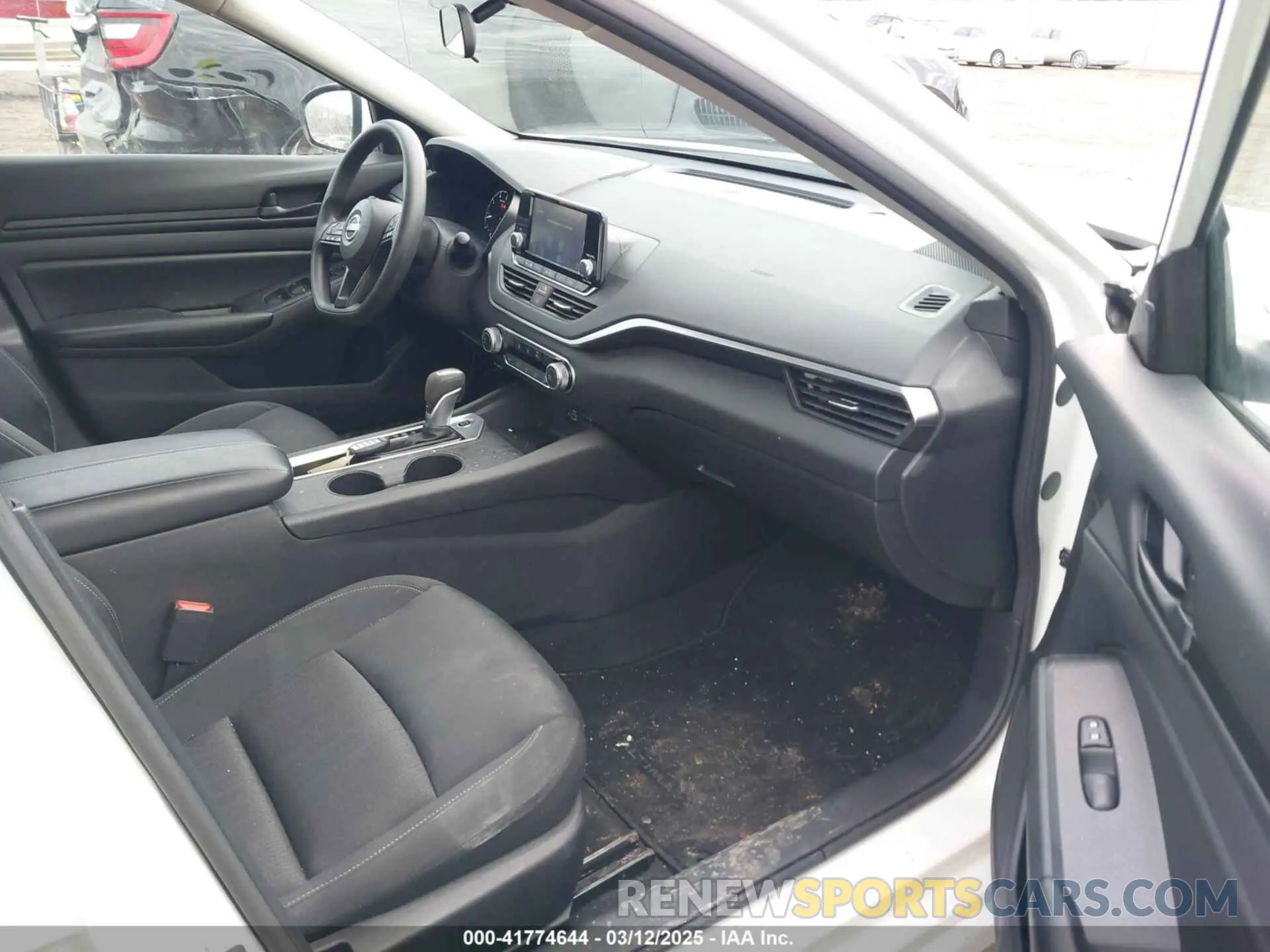 5 Photograph of a damaged car 1N4BL4BV0PN333138 NISSAN ALTIMA 2023