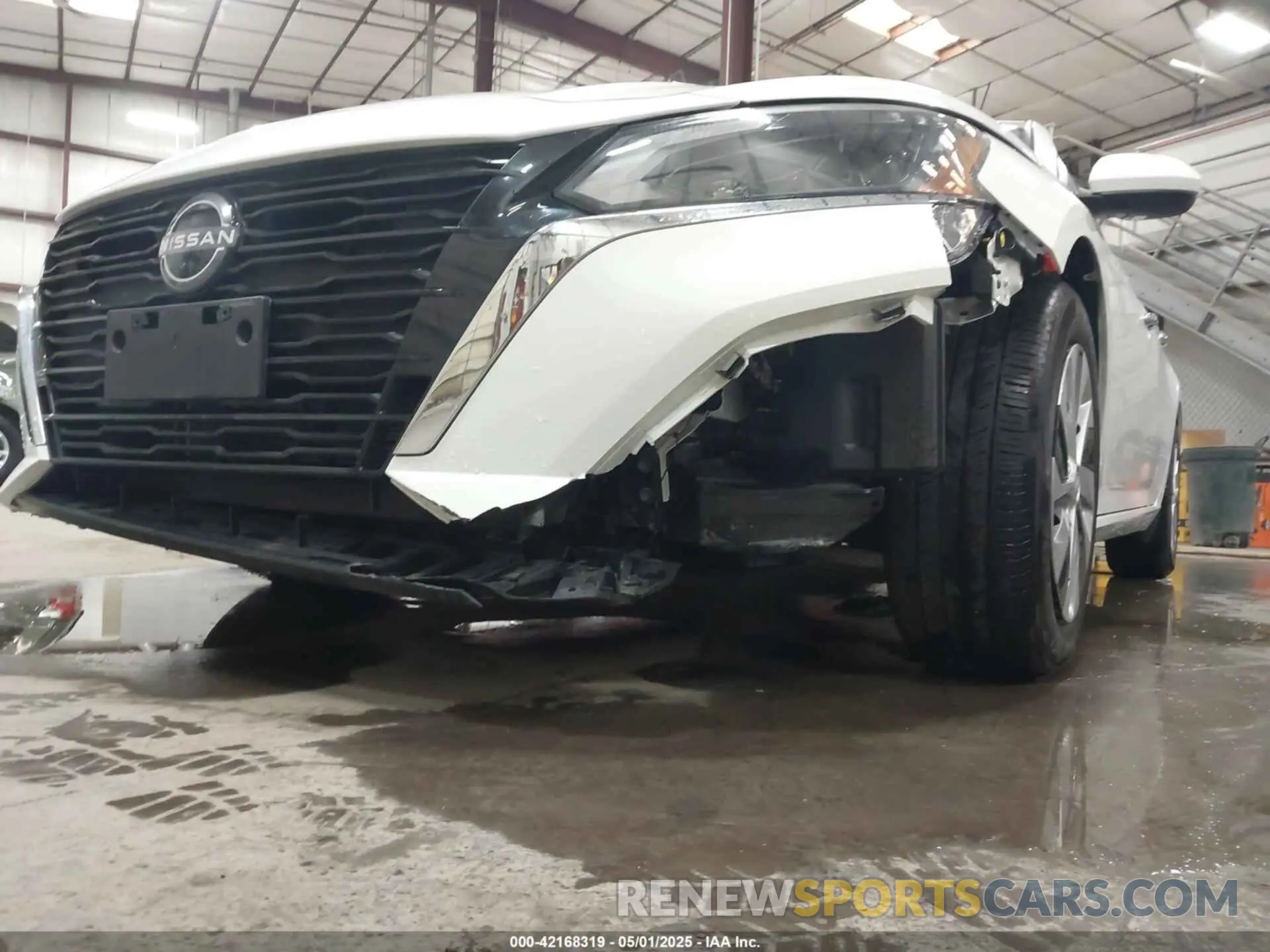 18 Photograph of a damaged car 1N4BL4BV0PN366544 NISSAN ALTIMA 2023