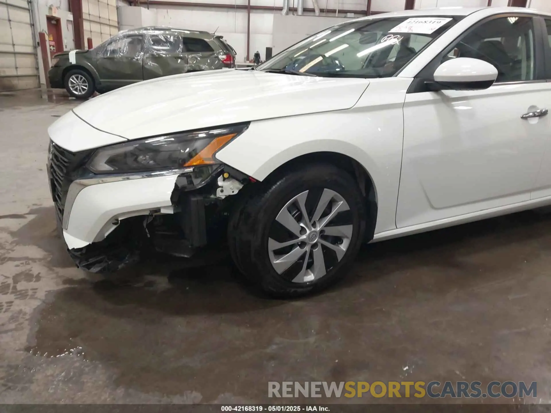 19 Photograph of a damaged car 1N4BL4BV0PN366544 NISSAN ALTIMA 2023