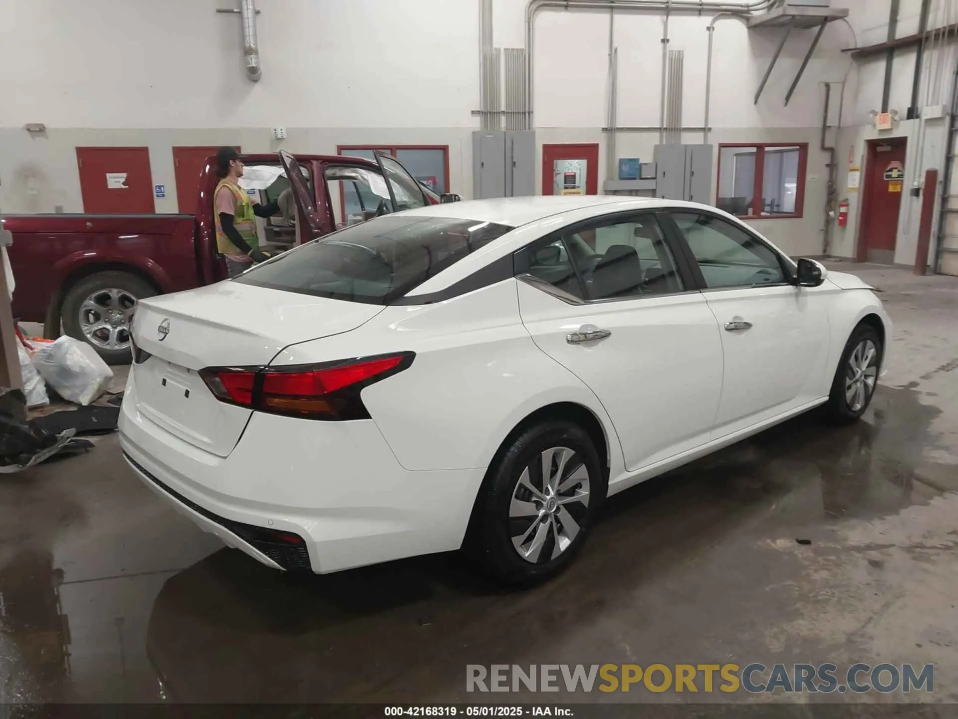 4 Photograph of a damaged car 1N4BL4BV0PN366544 NISSAN ALTIMA 2023