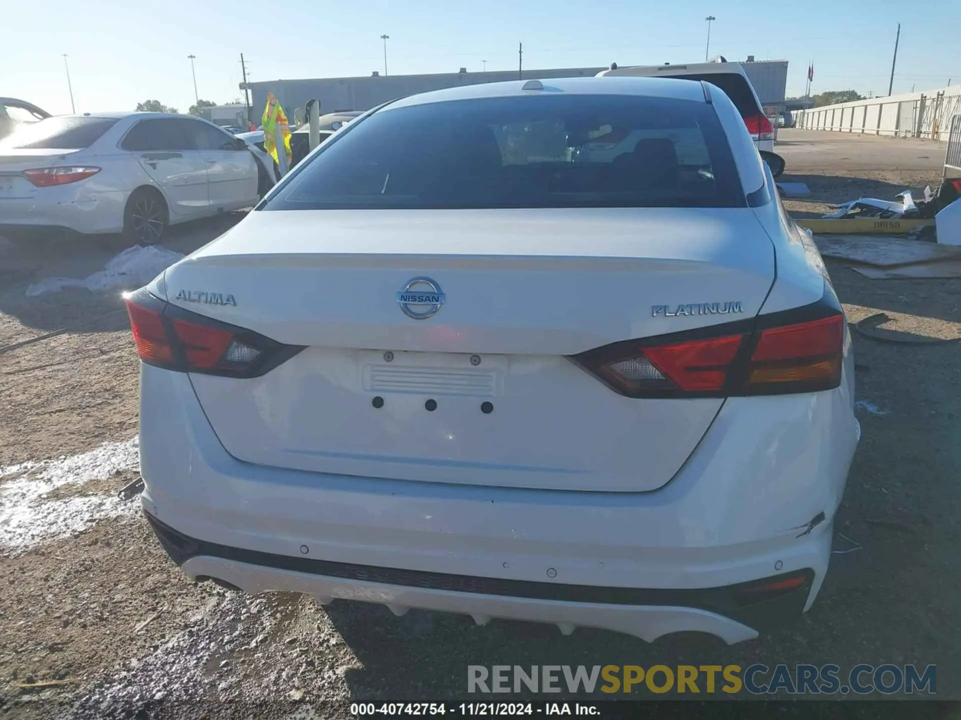 17 Photograph of a damaged car 1N4BL4BV1PN308362 NISSAN ALTIMA 2023