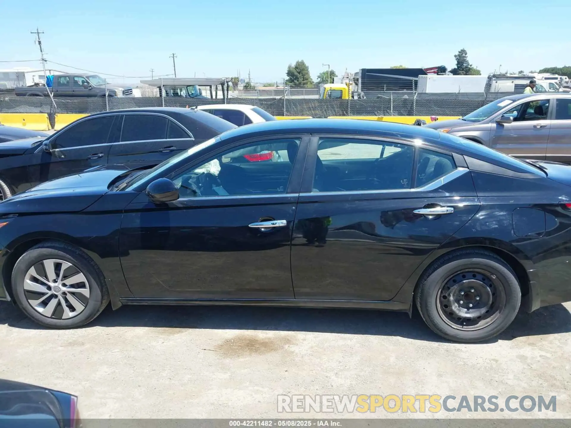 14 Photograph of a damaged car 1N4BL4BV1PN335982 NISSAN ALTIMA 2023