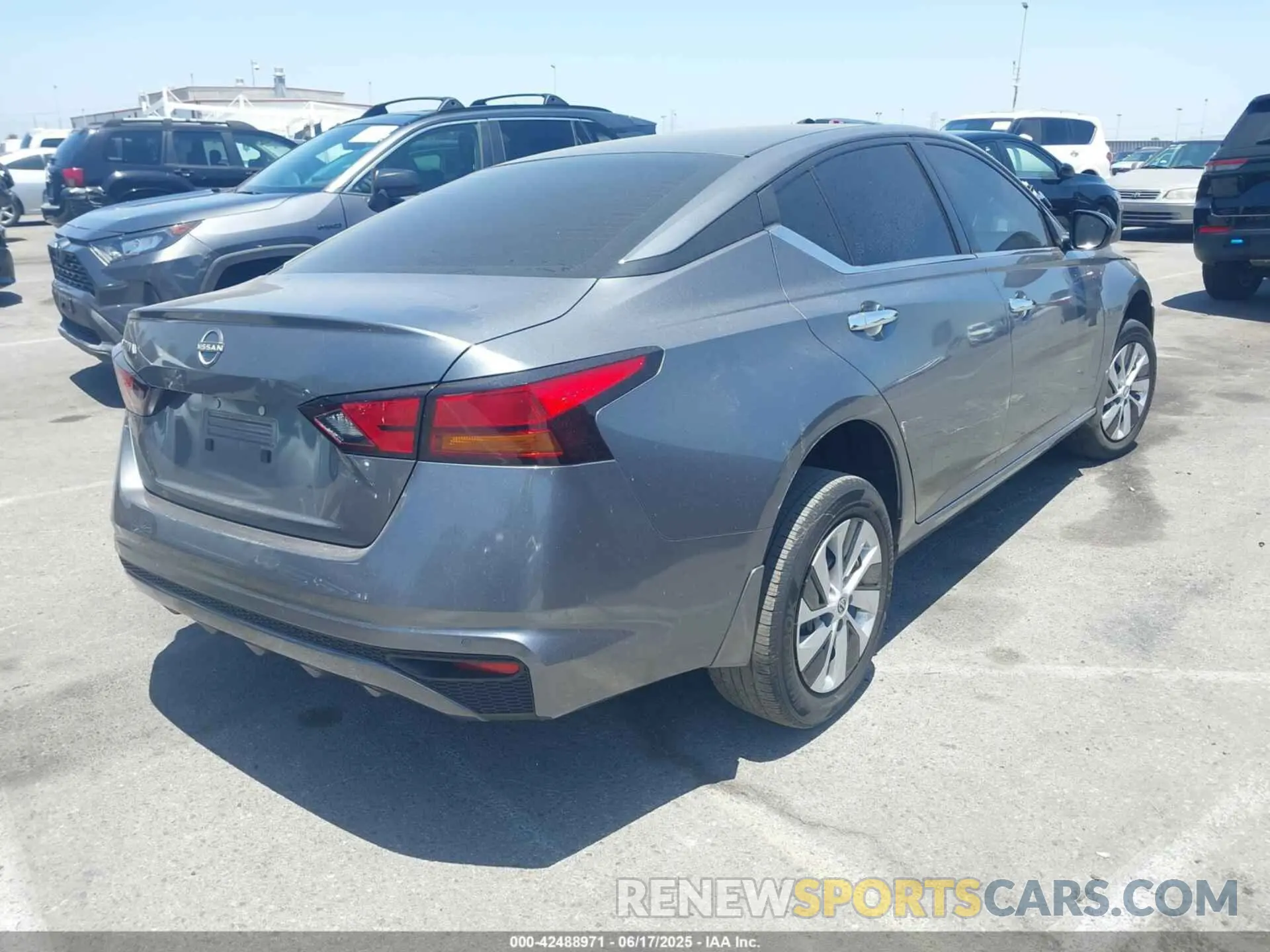4 Photograph of a damaged car 1N4BL4BV2PN357876 NISSAN ALTIMA 2023