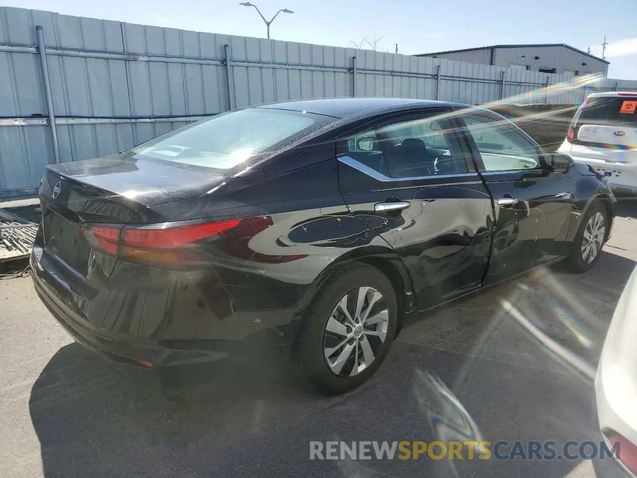 3 Photograph of a damaged car 1N4BL4BV2PN370434 NISSAN ALTIMA 2023