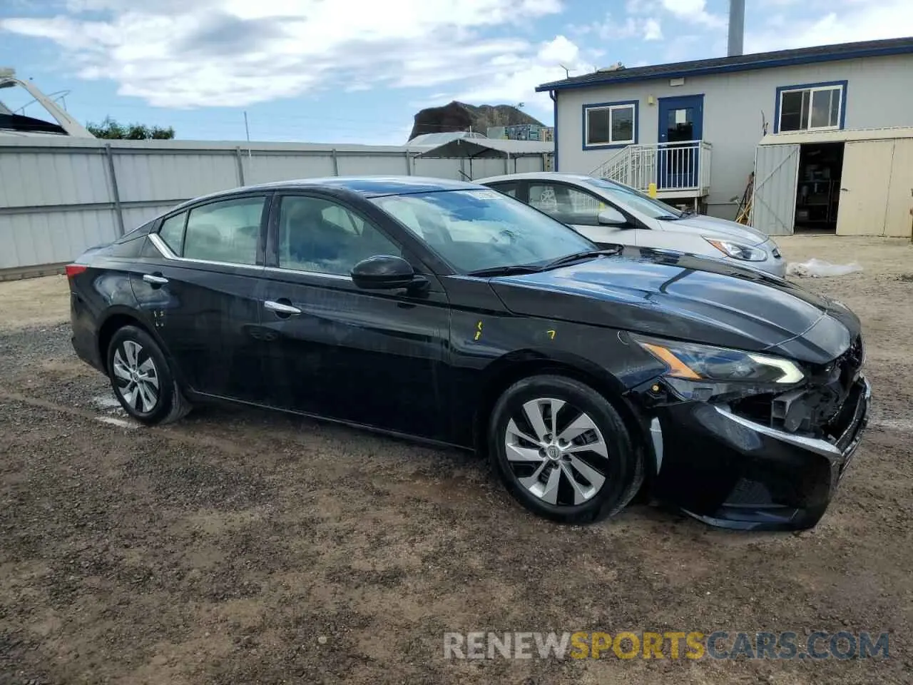4 Photograph of a damaged car 1N4BL4BV2PN420474 NISSAN ALTIMA 2023