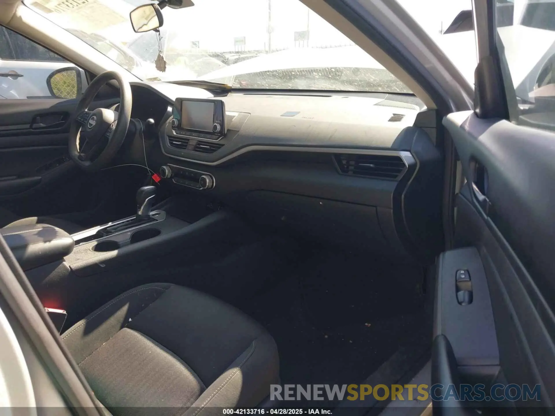 5 Photograph of a damaged car 1N4BL4BV4PN353604 NISSAN ALTIMA 2023