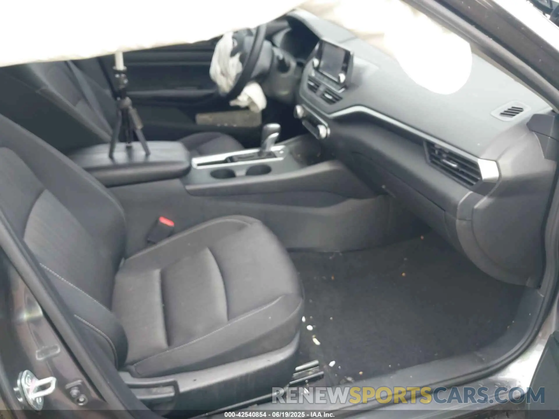 5 Photograph of a damaged car 1N4BL4BV5PN304671 NISSAN ALTIMA 2023