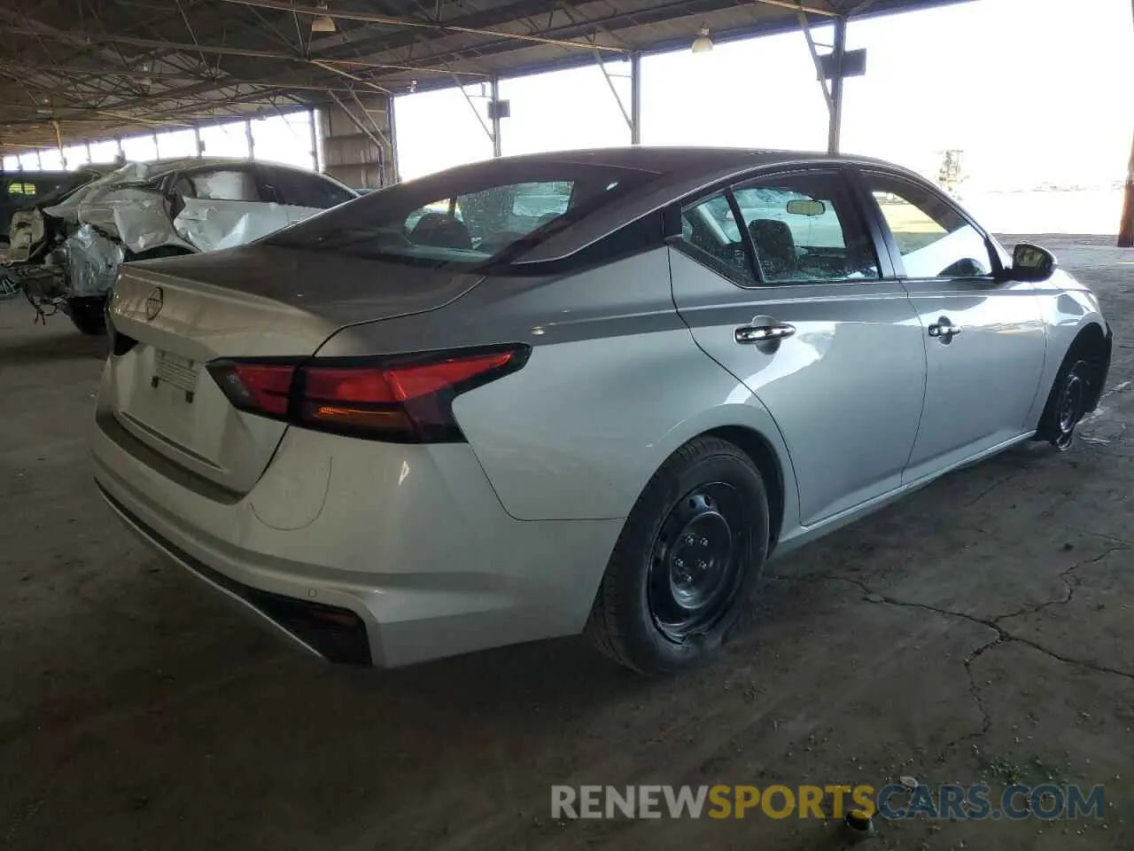 3 Photograph of a damaged car 1N4BL4BV5PN369245 NISSAN ALTIMA 2023
