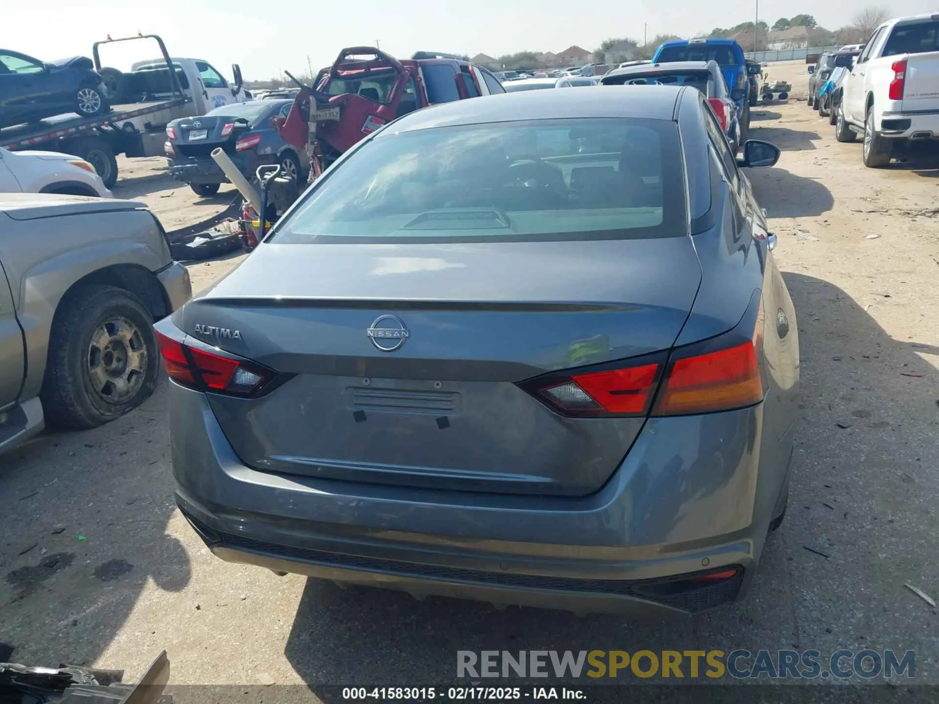 17 Photograph of a damaged car 1N4BL4BV7PN332567 NISSAN ALTIMA 2023