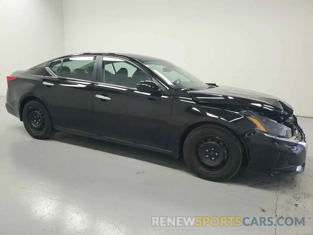 4 Photograph of a damaged car 1N4BL4BV9PN359303 NISSAN ALTIMA 2023