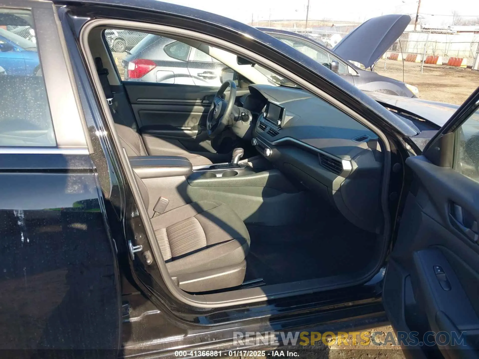 5 Photograph of a damaged car 1N4BL4BVXPN365384 NISSAN ALTIMA 2023