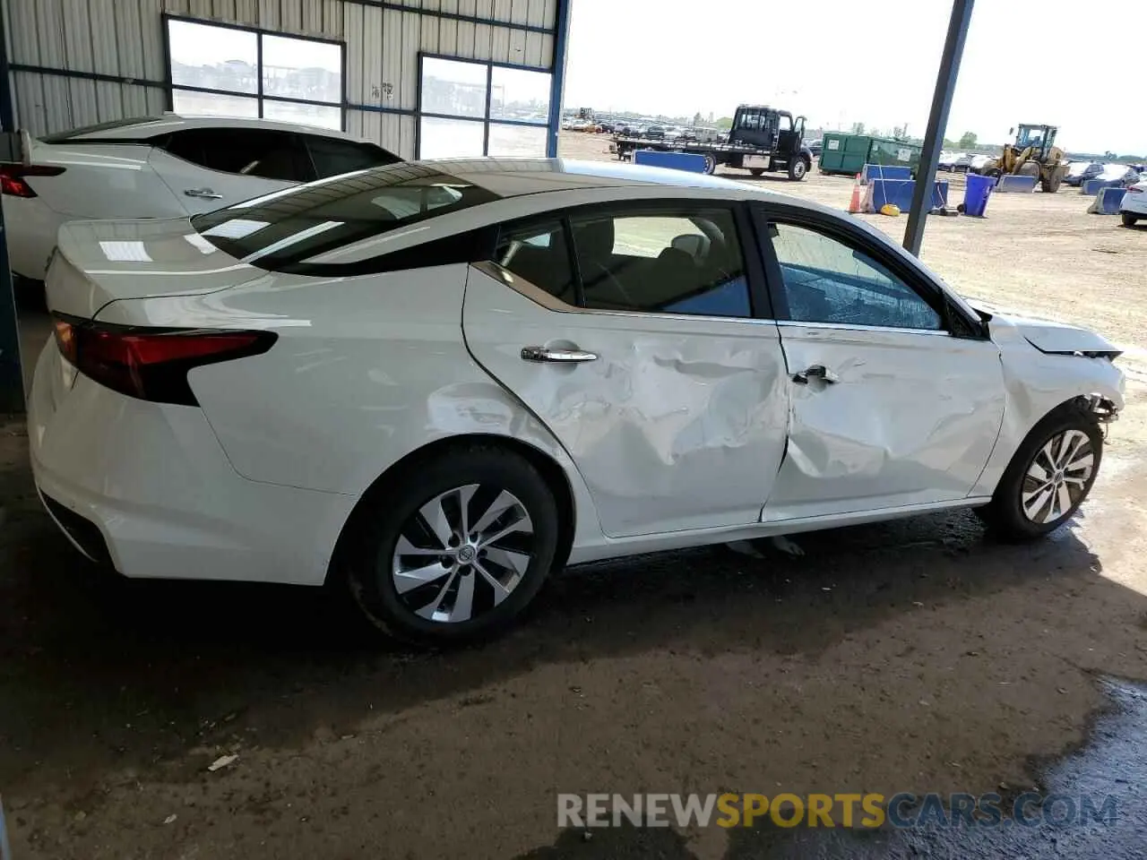 3 Photograph of a damaged car 1N4BL4BVXPN382704 NISSAN ALTIMA 2023