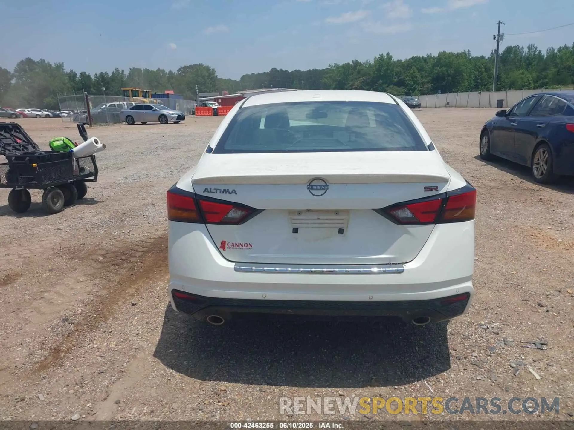 17 Photograph of a damaged car 1N4BL4CV0PN306634 NISSAN ALTIMA 2023